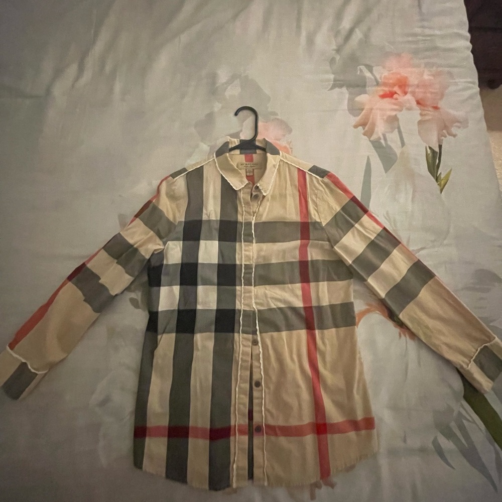 Burberry logo shirt size S